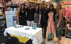 Docentes durante lançamento do livro