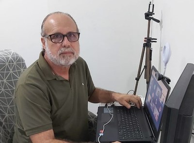 Professor José Geraldo Ribeiro, coordenador da Cied e da UAB na Ufal