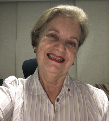 Delza Gitaí, reitora honorária da Ufal e presidente do CVV Maceió