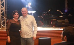 Vice-reitora Eliane Cavalcanti e o reitor Josealdo Tonholo  na noite de abertura do Festival