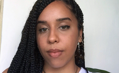 Paula Berle, estudante de Jornalismo, está responsável pelas reportagens