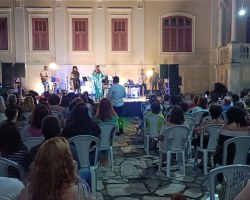 MTB: Projeto Museu Musical presta homenagem a Djavan em noite de festa