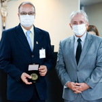 Superintendente do HU recebe homenagem do TRT de Alagoas
