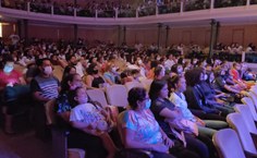 Crianças da UEI foram ao teatro pela primeira vez