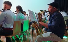 Maestro Douglas Rocha, de Penedo, tocou junto com a Banda de Música dos Bombeiros Voluntários de Castro Daire