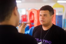 O estagiário Roosivelt Macário diz que estagiar no CapTV está sendo uma experiência encantadora