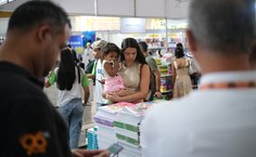 Bienal gera renda e movimenta economia