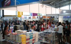 Bienal gera renda e movimenta economia