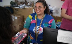 Bienal gera renda e movimenta economia