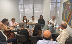 Reunião com o titular da Cátedra, professor Mozart Neves Ramos, reitor honorário/UFPE, para análise dos trabalhos realizados durante 2025 junto aos 12 municípios alagoanos participantes