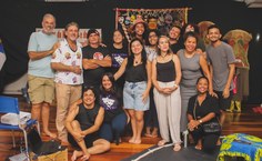 Professores Gianini e Piccoli com alguns dos integrantes do Brincantuar da Ufal