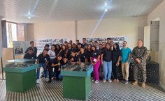 Ação pré-sinpete leva alunos ao Museu da Segunda Guerra