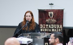 Professora Emanuelle Rodrigues, presidenta da Comissão