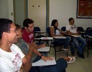 estudantes participam de oficinas sobre hanseniase