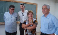 Curso de desenho a mão livre também recebeu a visita da reitora e do vice