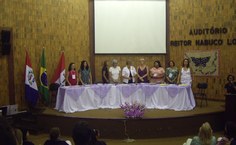 Mesa de abertura da comemoração do Dia da Mulher