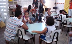 Pais acompanharam o primeiro dia dos filhos