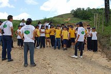 Pesquisadores da Ufal destacaram para os alunos a importância do reflorestamento da mata ciliar