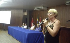 Pró-reitora de Graduação, Graça Tavares, representou a reitora