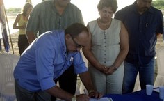 Prefeito firma convênio com a Ufal