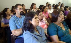Professores e alunos na aula inaugural