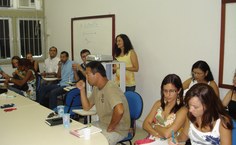 alunos do mestrado acompanhando a palestra