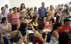 Palestra foi aberta aos alunos de graduação e pós-graduandos