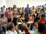 Palestra foi aberta aos alunos de graduação e pós-graduandos