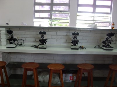 Novos laboratórios