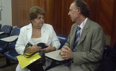 Reitora conversa com o coordenador nacional da Rede, Luiz Ari Messina