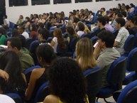 auditório lotado para as palestras