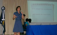 professora Manoela Neves