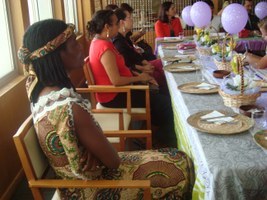 Estudante moçambicana é homenageada pela ONG Maria Mariá