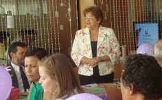 Reitora destaca a determinação da universitária