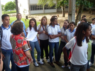 Alunos do ensino médio visitam Expofísica na Ufal