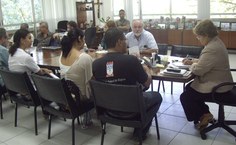 Reitora toma nota das reivindicações