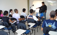 Sala de aula no polo Penedo