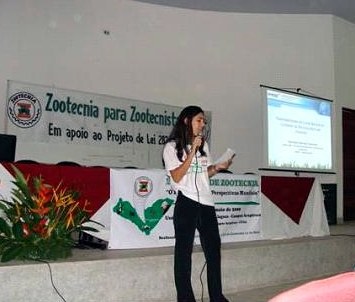 Profa. Janaina Martucello fala sobre a campanha de criação do Conselho de Zootecnia