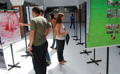 Painéis em exposição durante o Conem