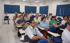 Pesquisadores e produtores reunidos