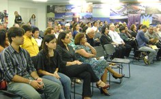 Estudantes e profissionais da área compareceram ao lançamento (Foto: Anny Rochelly)