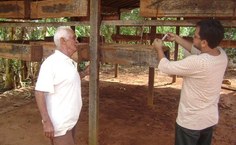 Alysson Duarte coletando amostras em Palmeira dos Índios