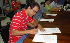 Assinatura do termo de posse