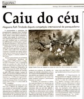 Professora disputa competição internacional de paraquedismo