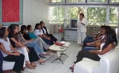 Reitora parabeniza profissionais pela competência e dedicação