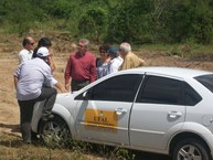 Flávio Barboza e Ediméia Nunes acompanham os trabalhos