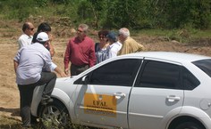 Flávio Barboza e Ediméia Nunes acompanham os trabalhos