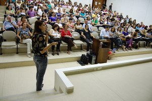 Seminário sobre Clínica Ampliada reúne profissionais no Campus