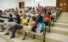 Público presente ao debate