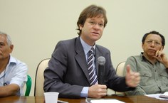 Narciso Fernandes defende abertura de arquivos